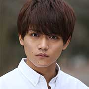 水澤悠（みずさわ・はるか）／仮面ライダーアマゾンオメガ 藤田富（ふじた・とむ）