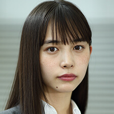 刃　唯阿（やいば・ゆあ） 井桁弘恵（いげた・ひろえ）