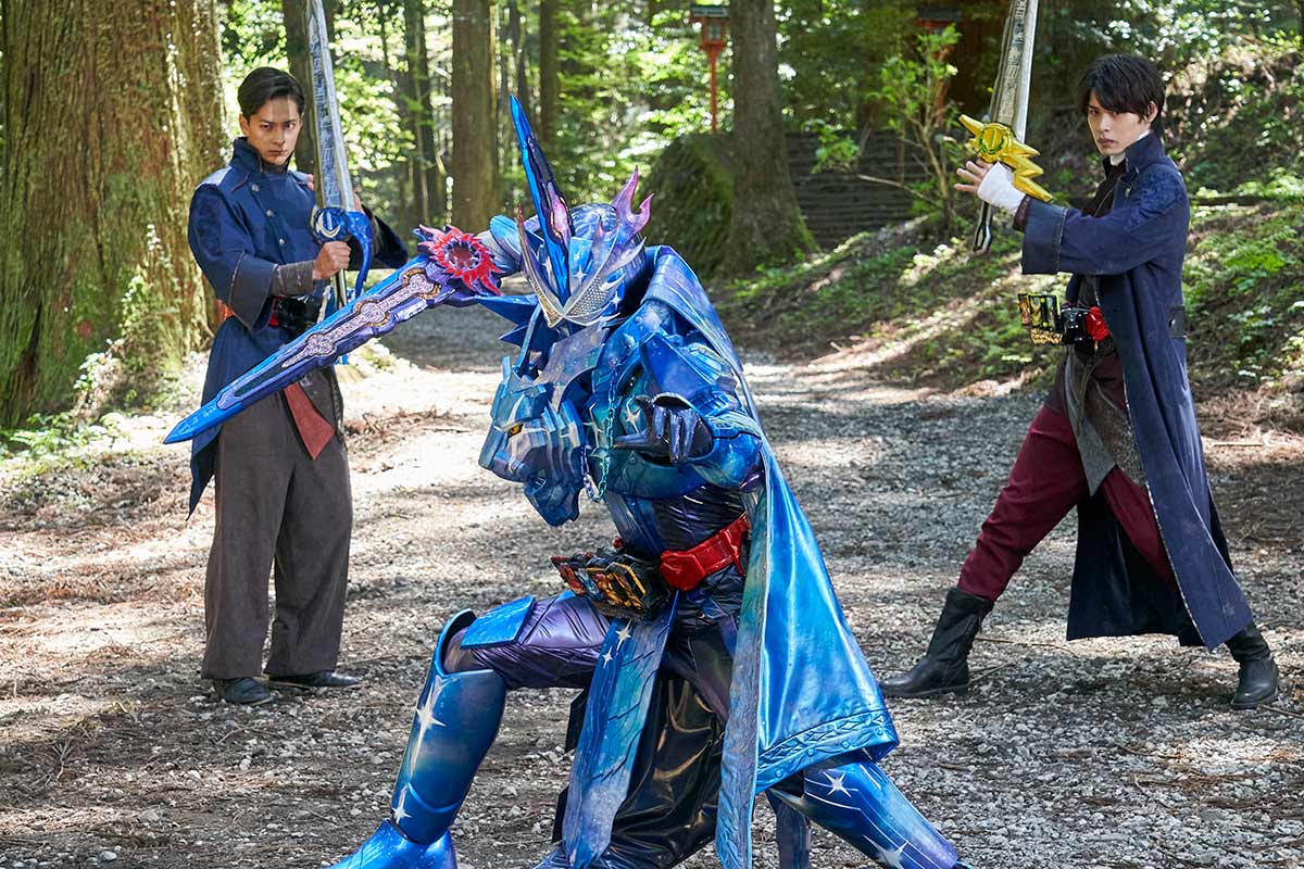 セイバー 第40章：「輝く友情、三剣士。」 | 仮面ライダーWEB【公式
