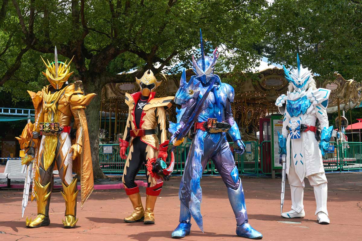 セイバー 特別章：「界賊来たりて、交わる世界。」 | 仮面ライダーWEB