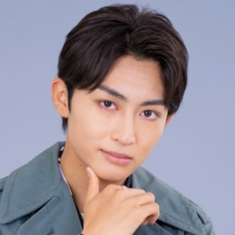 日野友輔