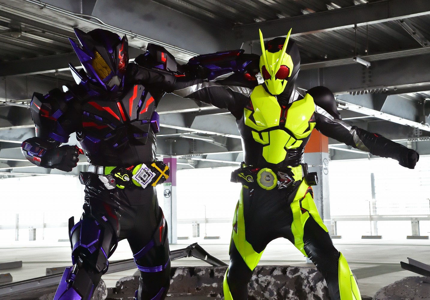 仮面ライダーゼロワン 飛電ゼロワンドライバー リアライジングホッパー