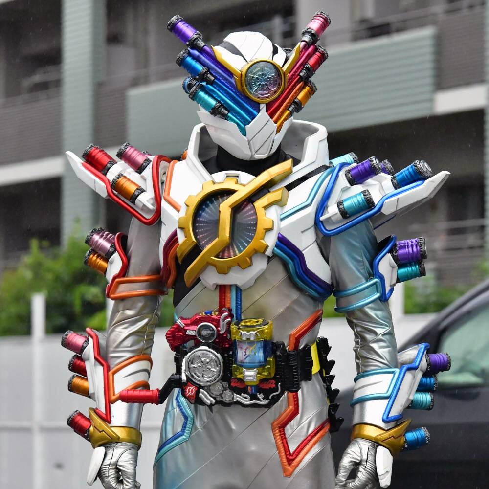 仮面ライダービルド ジーニアスフォーム | 仮面ライダー図鑑 | 東映