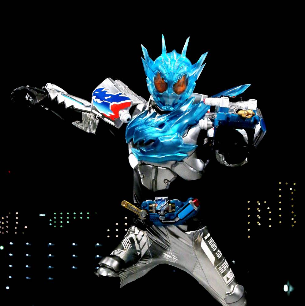 仮面ライダークローズチャージ