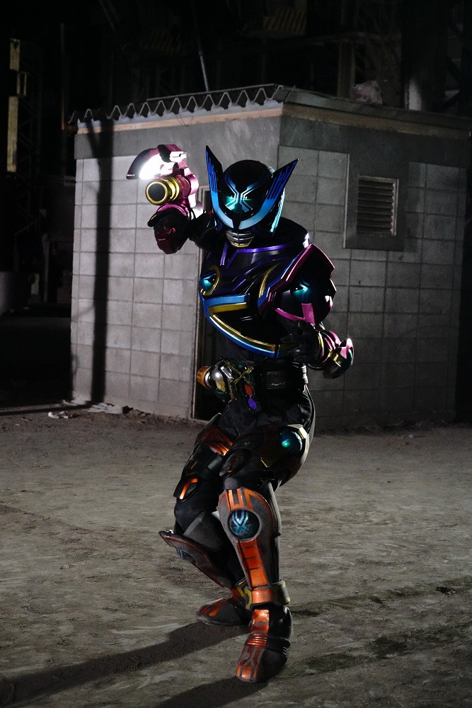 仮面ライダーバースX | 仮面ライダー図鑑 | 東映 仮面ライダーバースX | 仮面ライダー図鑑 | 東映