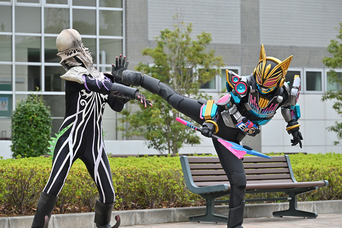 13話 謀略 ドライバーを奪還せよ 仮面ライダーweb 公式 東映