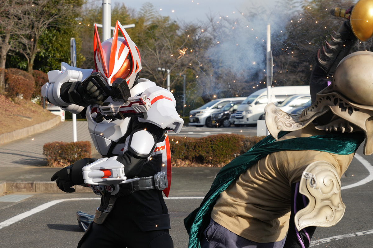 24話 乖離SP：緊急特番！デザグラのすべて！| 仮面ライダーWEB【公式】｜東映