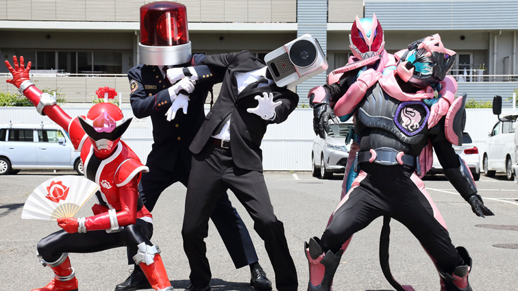 劇場版 仮面ライダーリバイス バトルファミリア』をTTFCで
