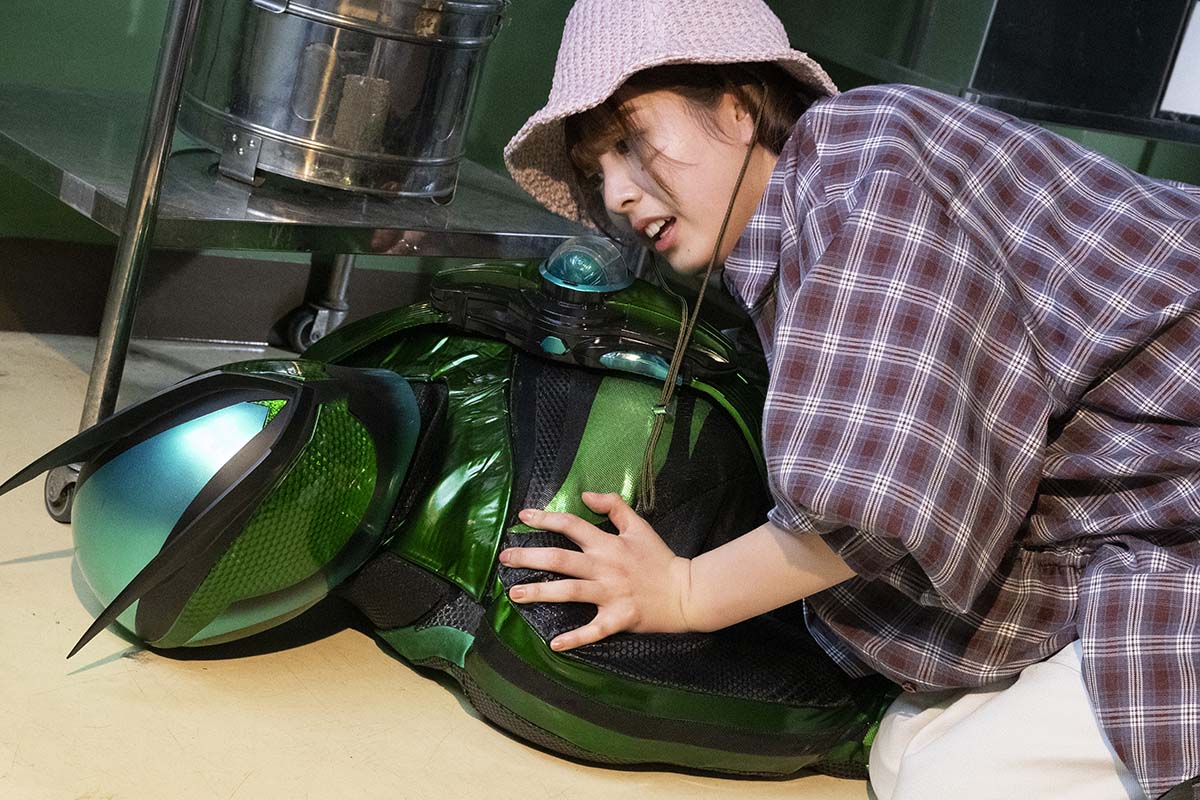 侵す
