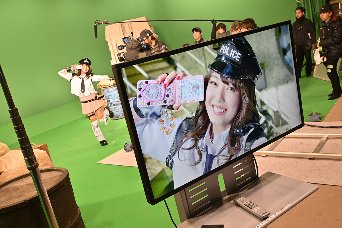 惑わす